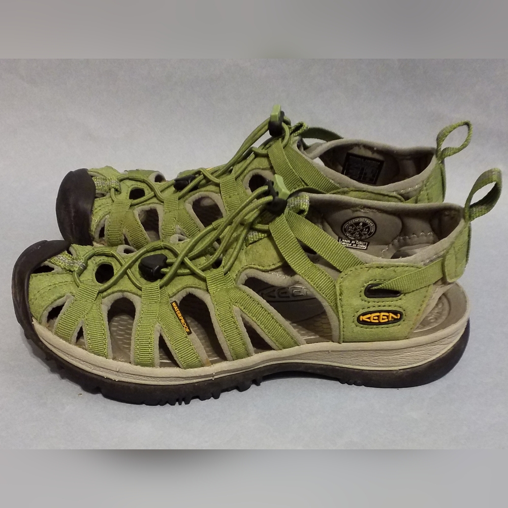 KEEN Women's Green Outdoor waterproof Sandals sz 8